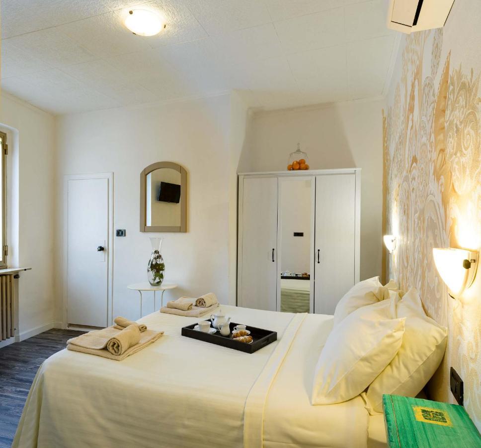 Hotel San Francesco E Il Lupo Γκούμπιο Εξωτερικό φωτογραφία